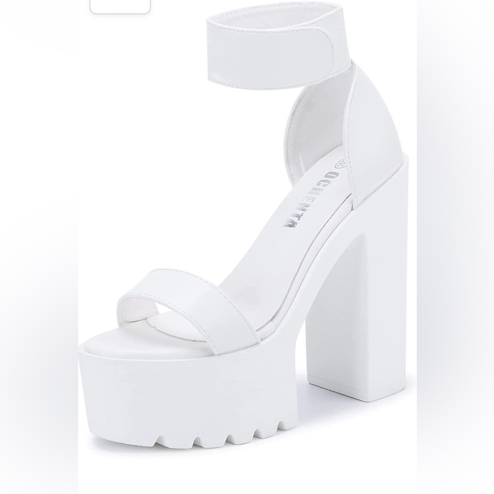 Ochenta White Platforms Size 8